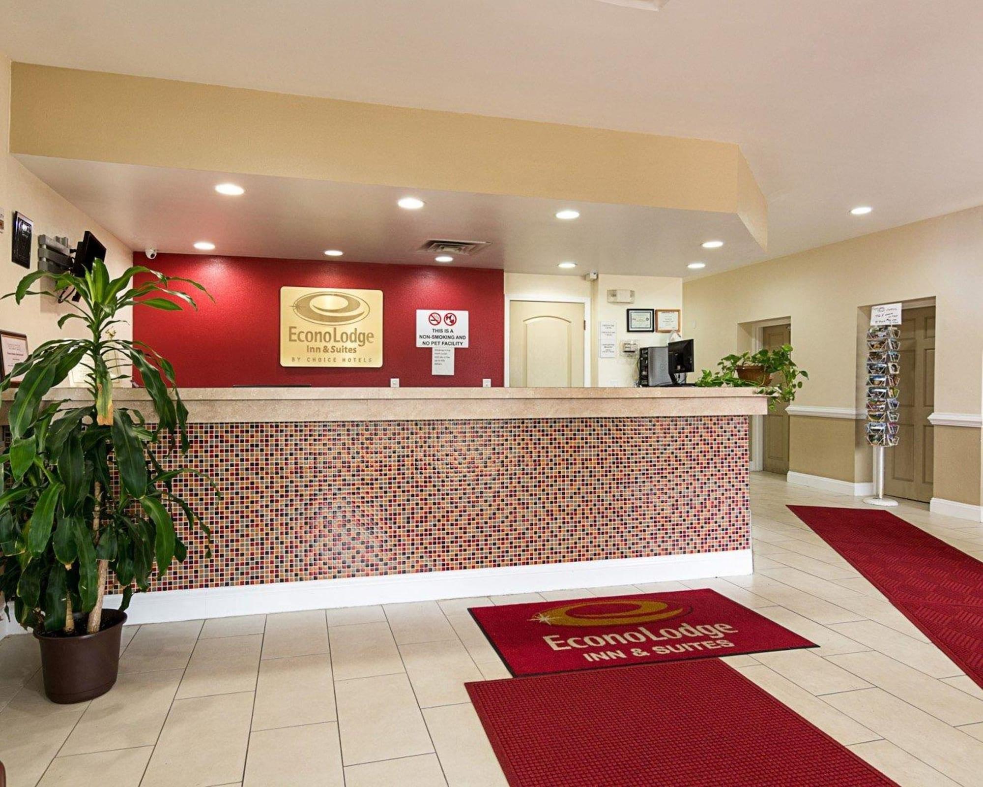 Days Inn & Suites By Wyndham Colonial Williamsburg Exterior foto