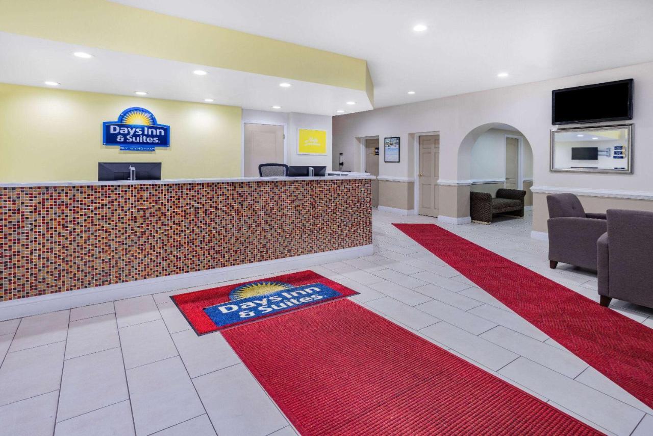 Days Inn & Suites By Wyndham Colonial Williamsburg Exterior foto