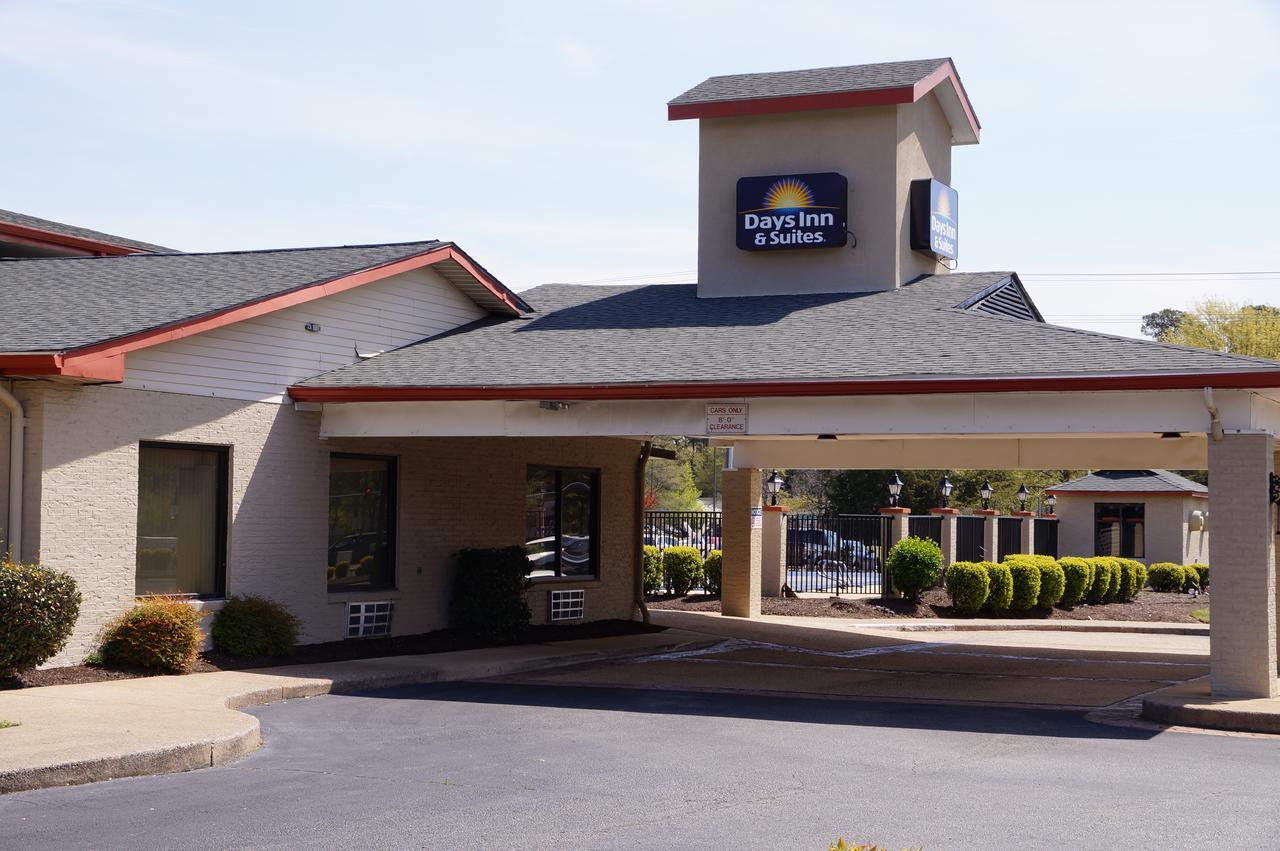 Days Inn & Suites By Wyndham Colonial Williamsburg Exterior foto